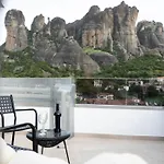 Under The Rocks 3 *